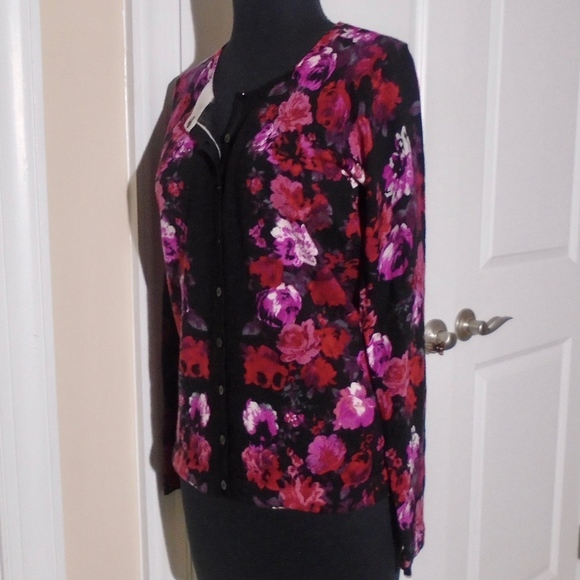 TALBOTS 100% Merino Wool Floral Print Cardigan NWT - Picture 2 of 5